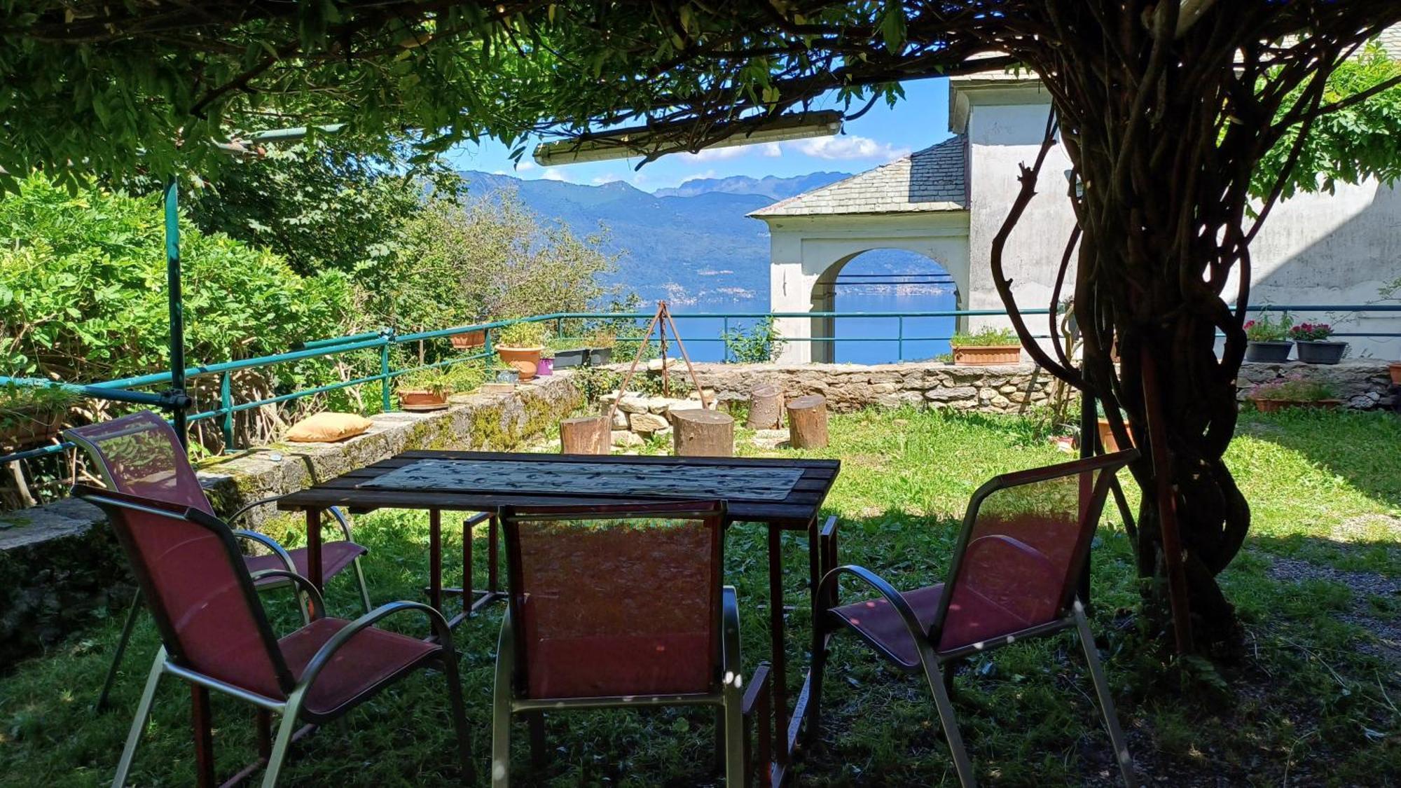 Ferienwohnung La Stanza Del Bosco Arcumeggia Exterior foto